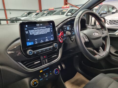 Ford Fiesta ST-LINE 14