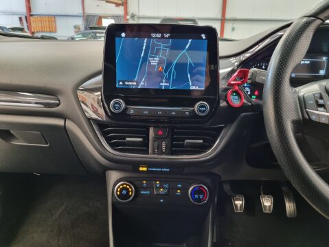 Ford Fiesta ST-LINE 16