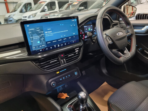 Ford Focus ST-LINE 11