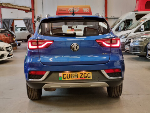 MG ZS EXCLUSIVE 6