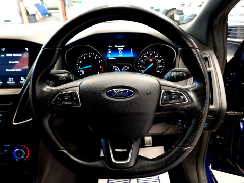 Ford Focus ST-LINE 22