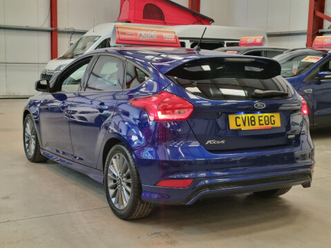 Ford Focus ST-LINE 6