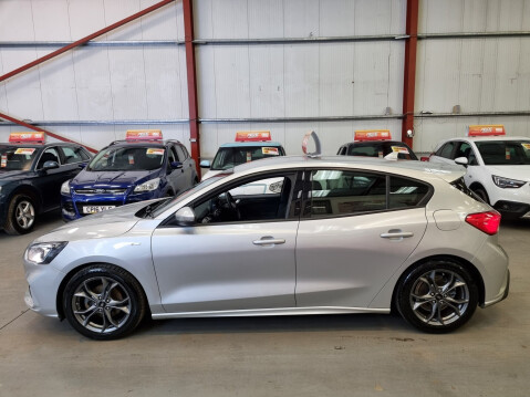 Ford Focus ST-LINE 4