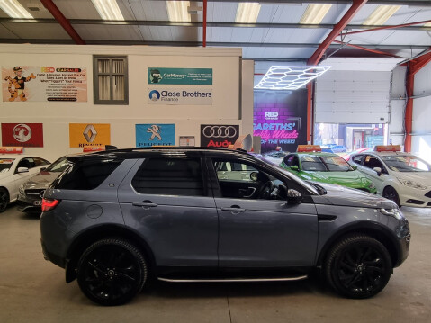 Land Rover Discovery Sport TD4 HSE BLACK 10