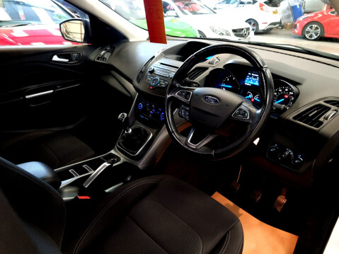 Ford Kuga ZETEC TDCI 10