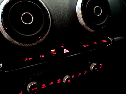 Audi A3 TDI S LINE 15