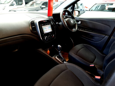 Renault Captur ICONIC DCI 11