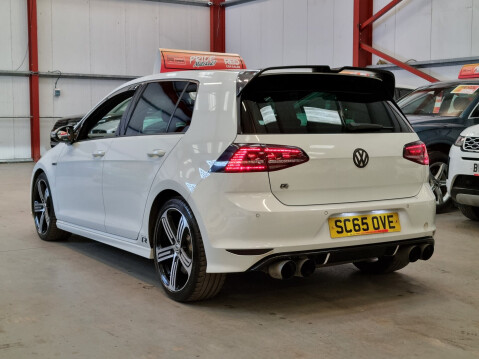 Volkswagen Golf R DSG 4