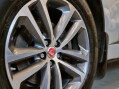 Jaguar F-Pace R-SPORT AWD 19