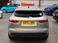 Jaguar F-Pace R-SPORT AWD 7