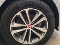 Jaguar F-Pace R-SPORT AWD 9