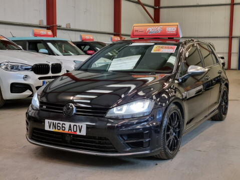 Volkswagen Golf R DSG 4