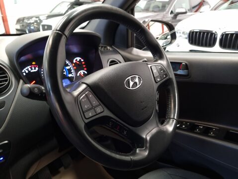 Hyundai i10 GO SE 17