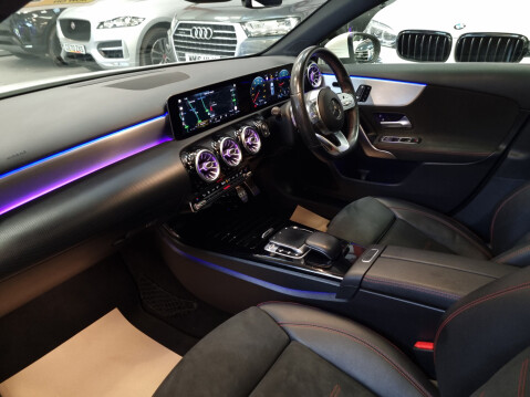 Mercedes-Benz A Class A 180 D AMG LINE PREMIUM PLUS 26