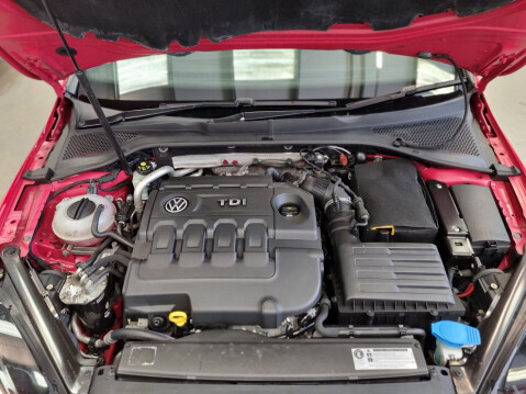 Volkswagen Golf R LINE EDITION TDI BLUEMOTION TECHNOLOGY 22