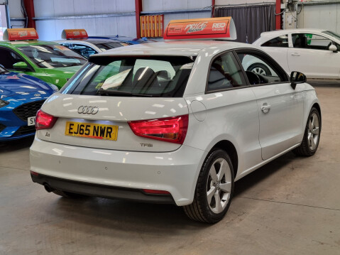 Audi A1 TFSI SPORT 7