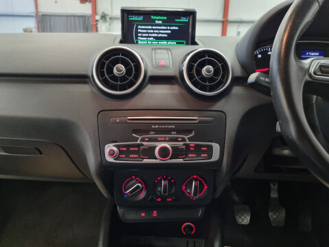 Audi A1 TFSI SPORT 15