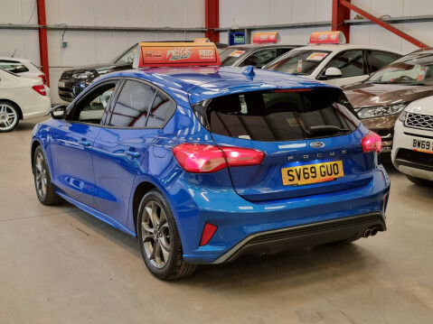 Ford Focus ST-LINE 5