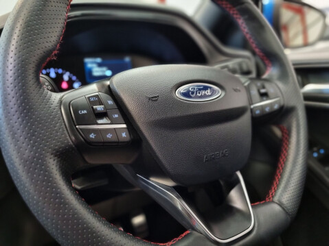 Ford Focus ST-LINE 12
