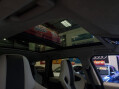 Land Rover Range Rover Sport V8 SVR 12
