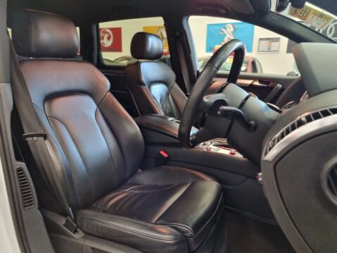 Audi Q7 TDI QUATTRO S LINE PLUS 9