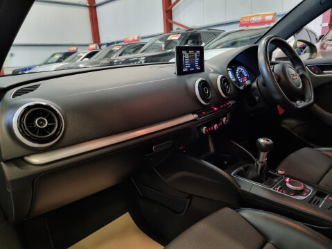 Audi A3 TDI S LINE 12