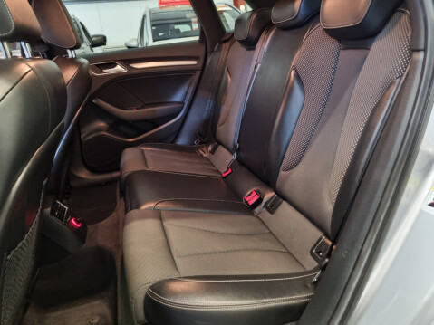 Audi A3 TDI S LINE 19