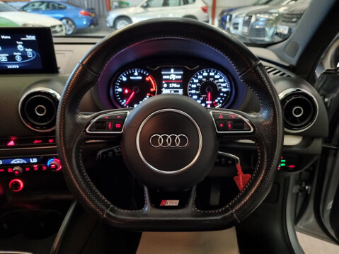 Audi A3 TDI S LINE 22