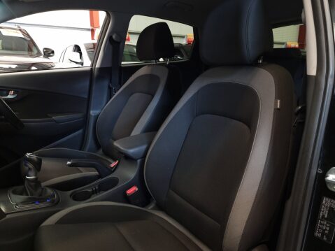 Hyundai KONA PREMIUM 12
