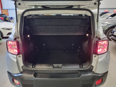 Jeep Renegade M-JET LIMITED 18