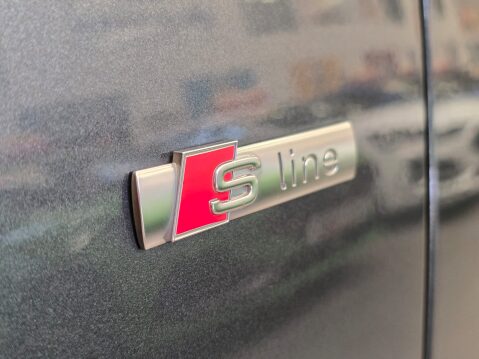 Audi Q3 TFSI S LINE EDITION 6