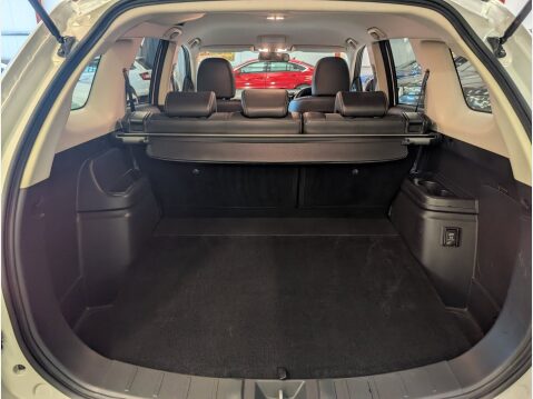 Mitsubishi Outlander PHEV JURO 13