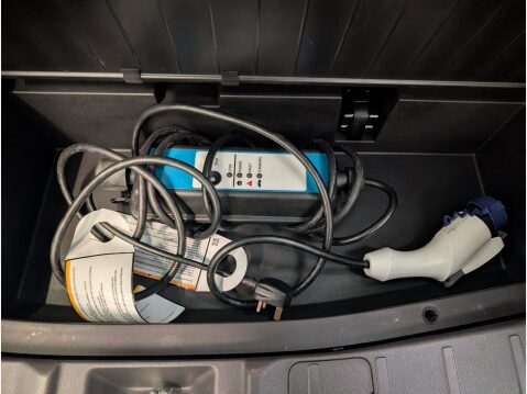 Mitsubishi Outlander PHEV JURO 31