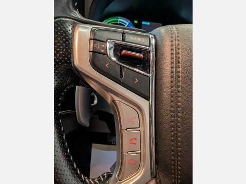 Mitsubishi Outlander PHEV JURO 23