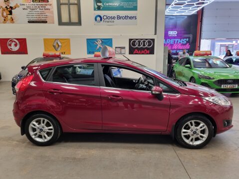 Ford Fiesta ZETEC 9