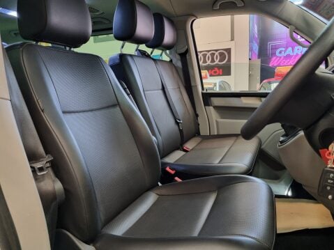 Volkswagen Transporter 2.0 T32 TDI SHUTTLE SE BMT 17
