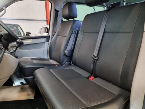 Volkswagen Transporter 2.0 T32 TDI SHUTTLE SE BMT 19