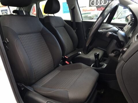 Volkswagen Polo SE TDI BLUEMOTION 10