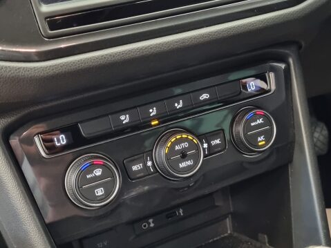Volkswagen Tiguan 2.0 SE TDI BMT 15