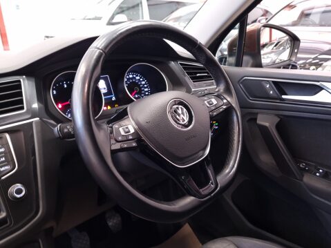 Volkswagen Tiguan 2.0 SE TDI BMT 19