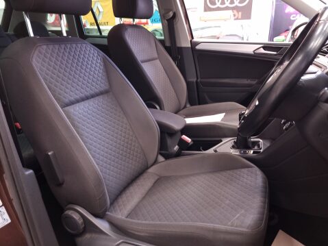 Volkswagen Tiguan 2.0 SE TDI BMT 10