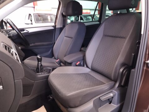 Volkswagen Tiguan 2.0 SE TDI BMT 12