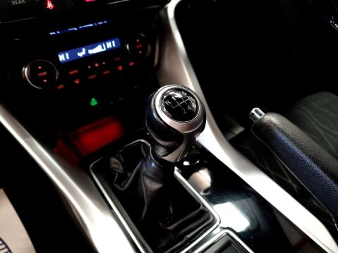 Mitsubishi Eclipse Cross 1.5 3 16