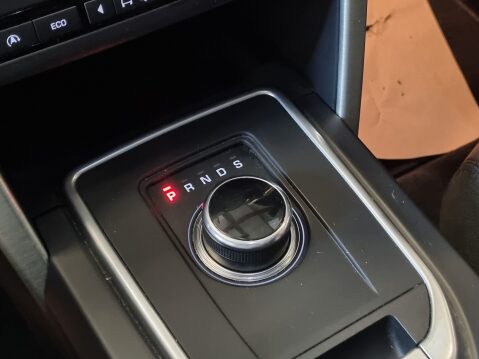 Land Rover Discovery Sport TD4 HSE 19