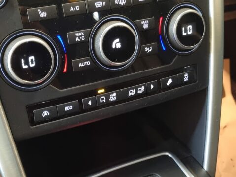 Land Rover Discovery Sport TD4 HSE 18