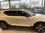 Volvo XC40 2.0 B3 MHEV Plus DCT Auto Euro 6 (s/s) 5dr 7