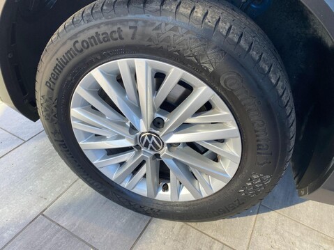Volkswagen T-Roc 1.5 TSI Life DSG Euro 6 (s/s) 5dr 9
