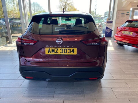 Nissan Qashqai 1.3 DIG-T MHEV Acenta Premium Euro 6 (s/s) 5dr 6