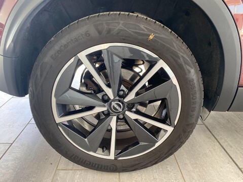 Nissan Qashqai 1.3 DIG-T MHEV Tekna XTRON Euro 6 (s/s) 5dr 5