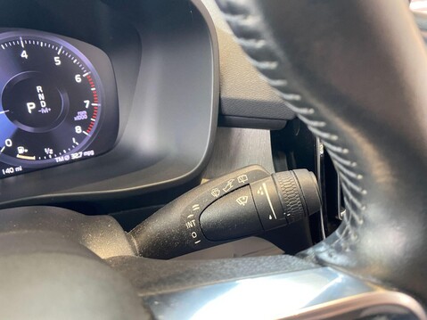 Volvo XC40 1.5 T3 Inscription Pro Auto Euro 6 (s/s) 5dr 26